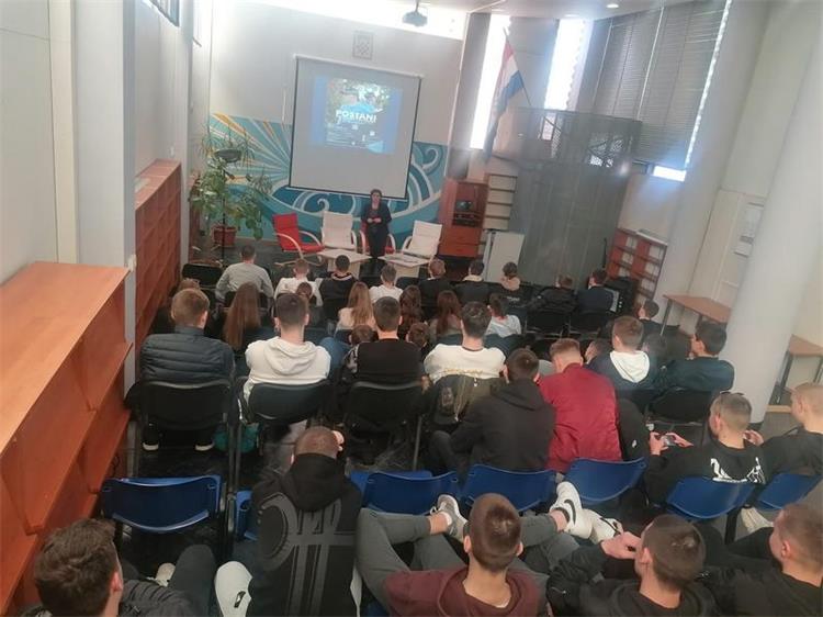 Slika /2023/POSTANI POLICAJAC/ožujak2.jpg